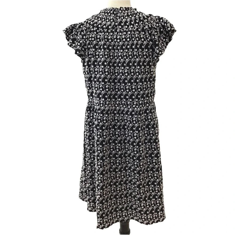 Loft Black White Eyelet Smocked Yoke Cap Sleeve Swing Dress Size SP NEW - Picture 6 of 11
